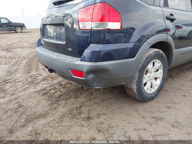 Kia Borrego Lx