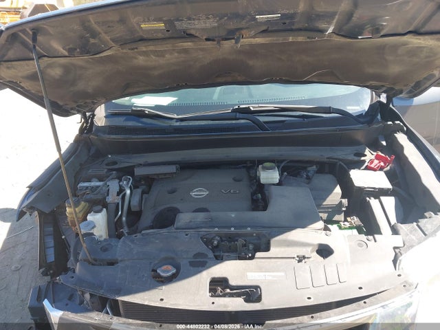 Nissan Pathfinder S
