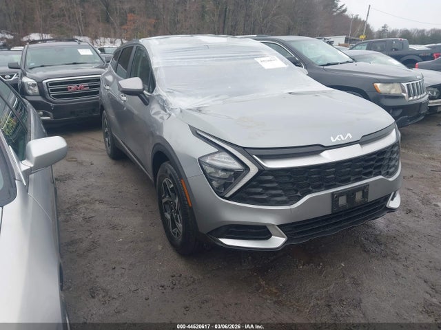 Salvage Kia Sportage Image