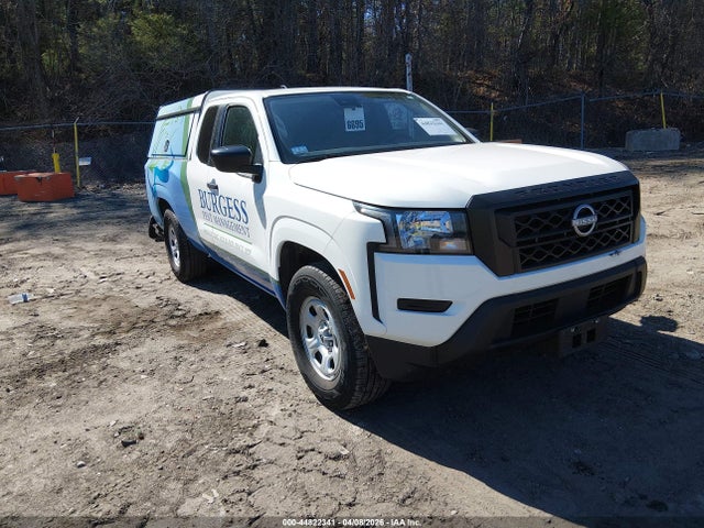 Salvage Nissan Frontier Image