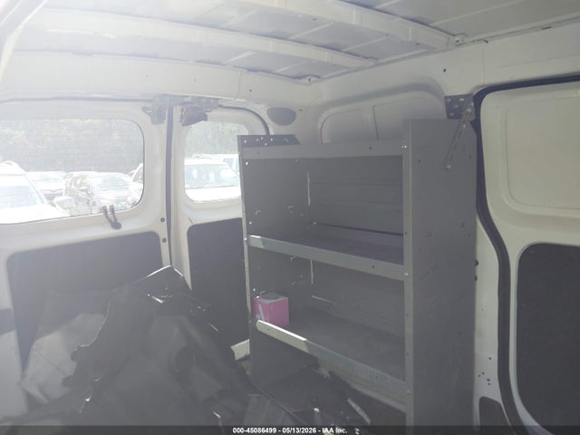 Nissan Nv S