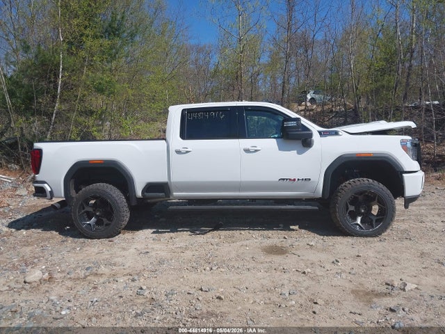 General Motors Sierra 2500HD 4wd  Standard Bed At4