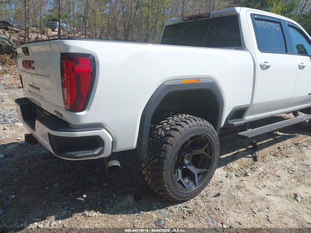 General Motors Sierra 2500HD 4wd  Standard Bed At4