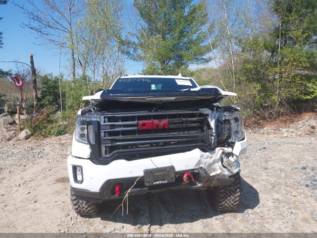 General Motors Sierra 2500HD 4wd  Standard Bed At4