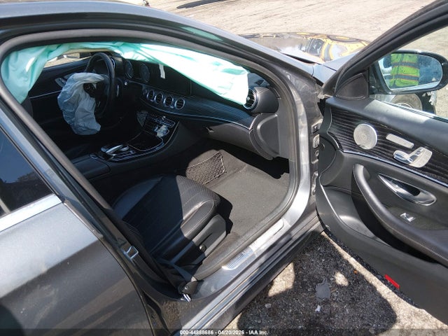 Mercedes-Benz E-Class 4matic