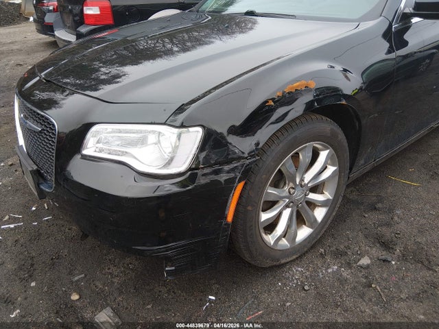 Chrysler 300 Limited Awd