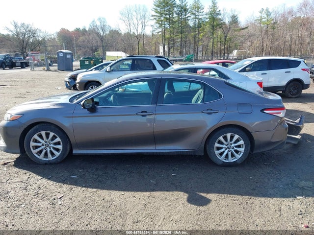 Toyota Camry Le