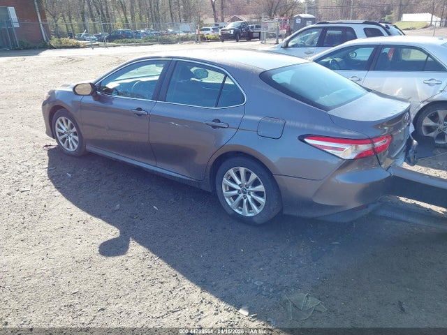Toyota Camry Le