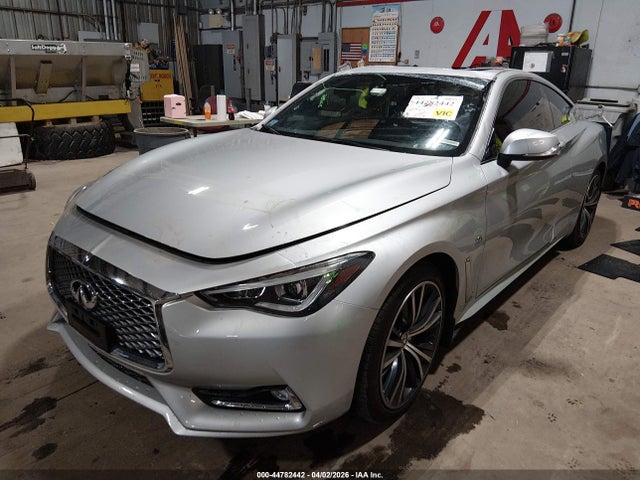 INFINITI Q60 3.0t Luxe