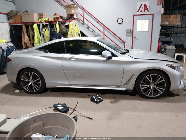 INFINITI Q60 3.0t Luxe