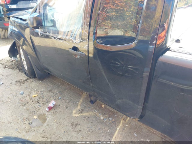 Nissan Frontier Sv