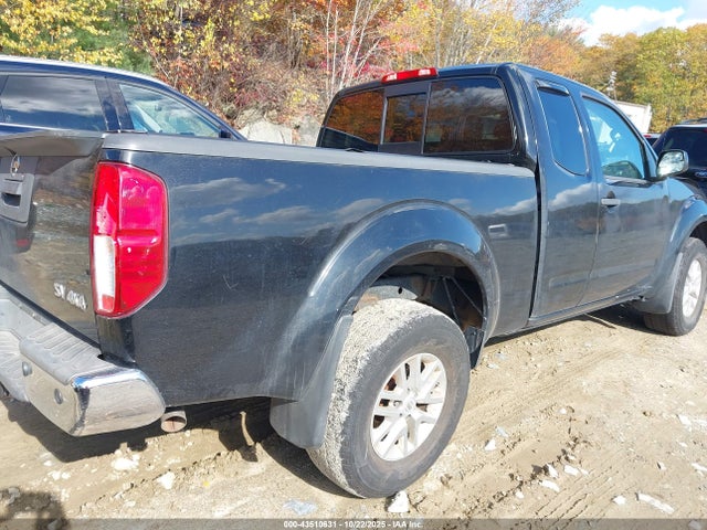 Nissan Frontier Sv