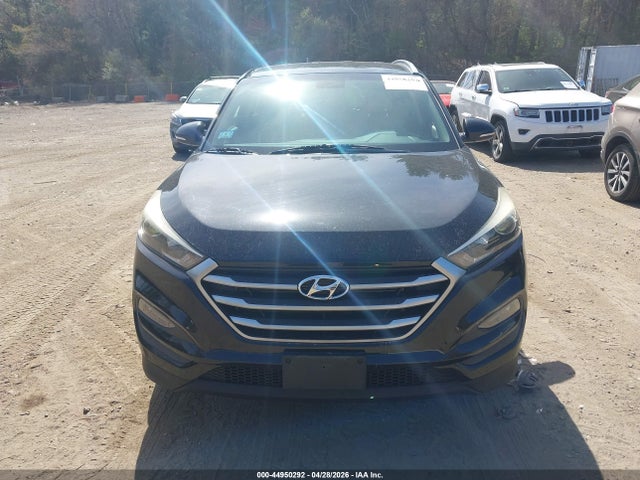 Hyundai TUCSON Se Plus