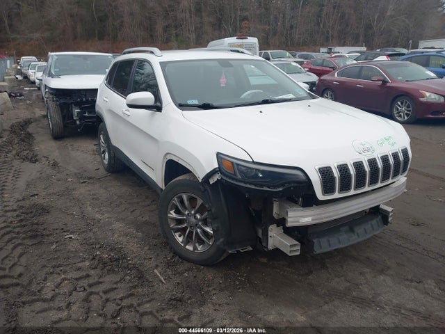Salvage Jeep Cherokee Image