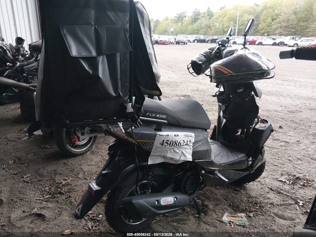 Zhilong St Scooter