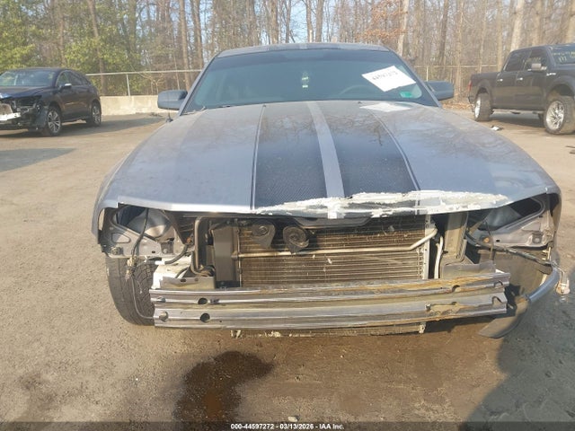 Ford Mustang V6