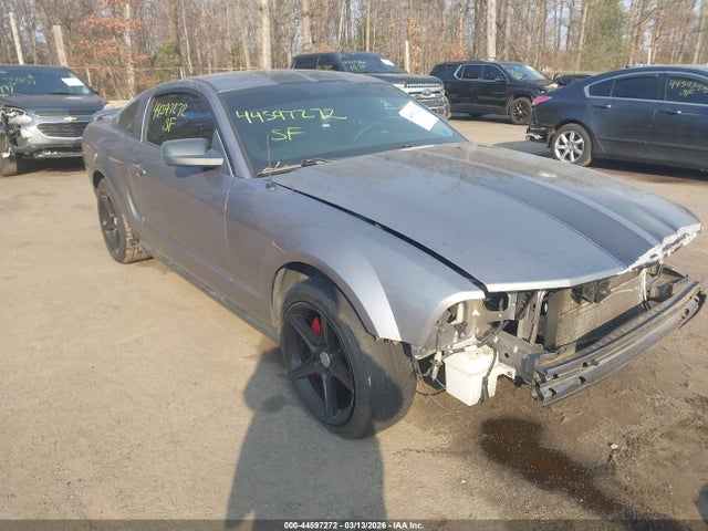 Salvage Ford Mustang Image