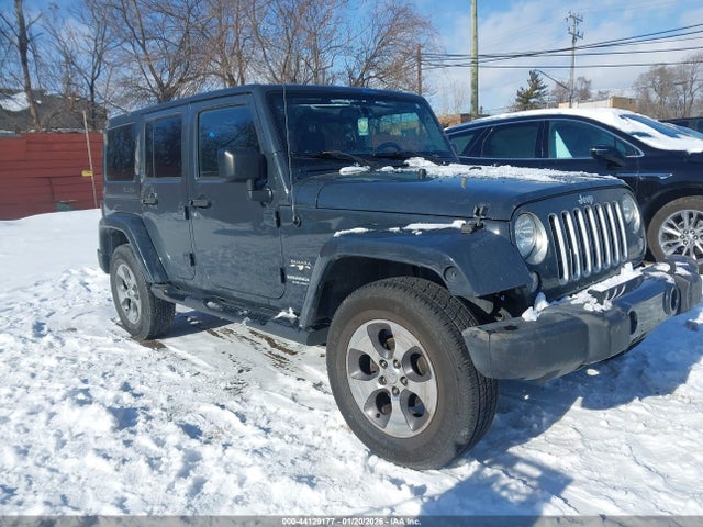 Salvage Jeep Wrangler Image