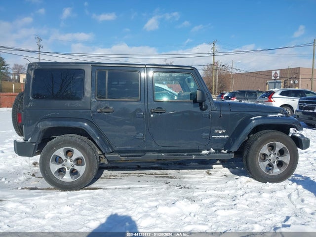 Jeep Wrangler Sahara