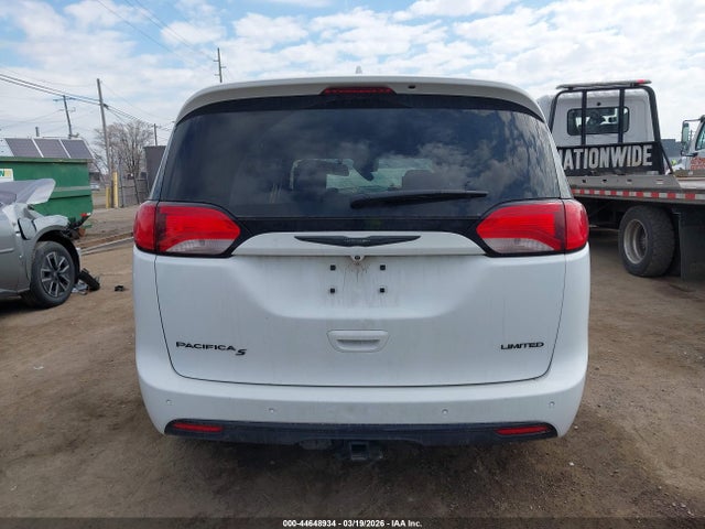 Chrysler Pacifica Limited