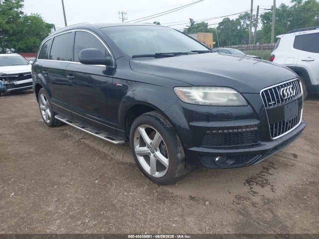 Salvage Audi Q7 Image
