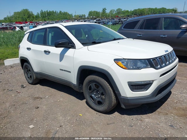 Salvage Jeep Compass Image