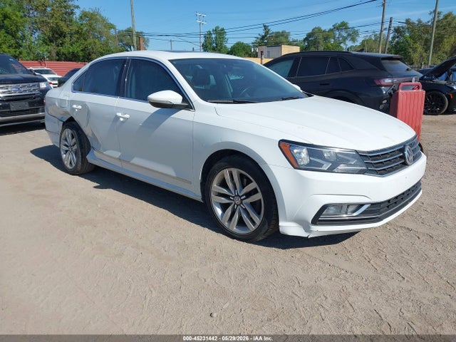 Salvage Volkswagen Passat Image