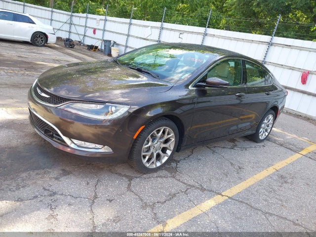 Chrysler 200 C