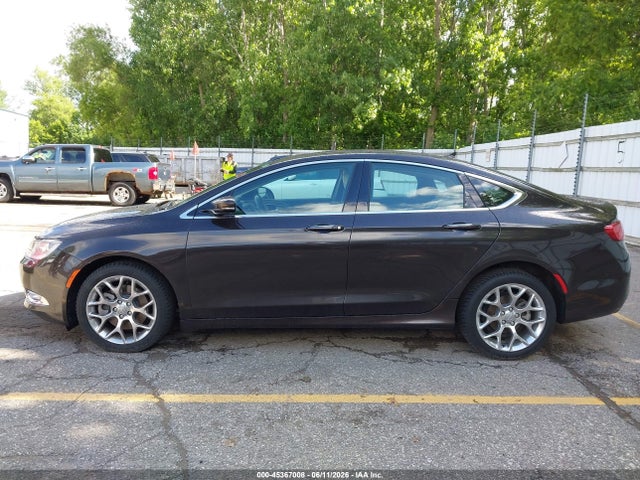 Chrysler 200 C