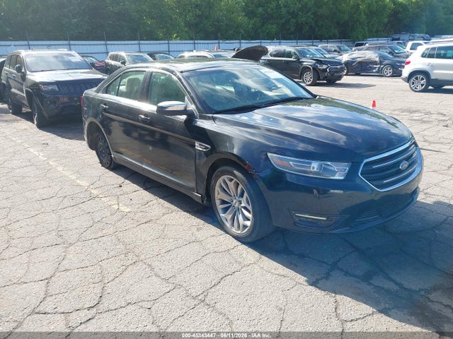 Salvage Ford Taurus Image