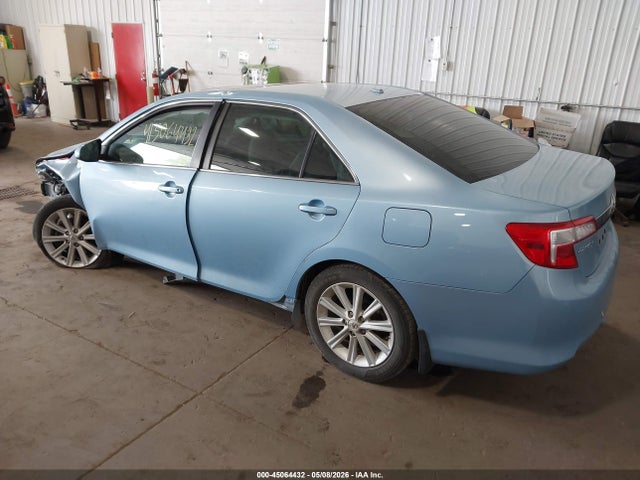 Toyota Camry Xle V6