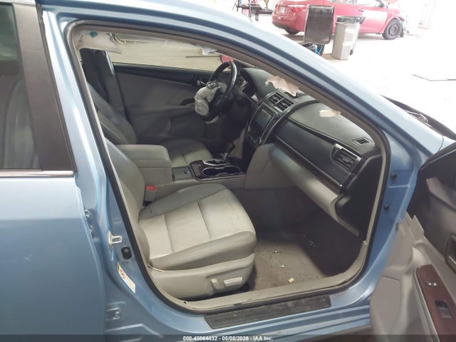 Toyota Camry Xle V6