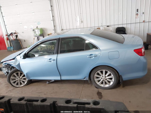 Toyota Camry Xle V6