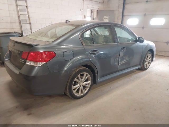 Subaru Legacy 2.5i Premium