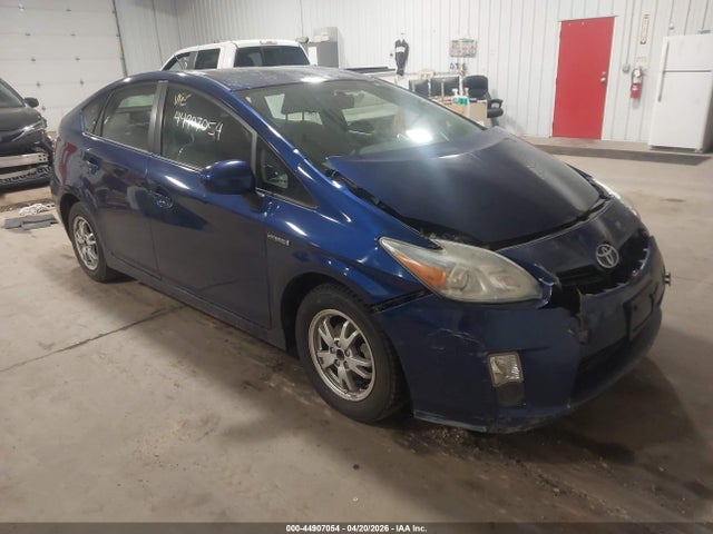 Salvage Toyota Prius Image