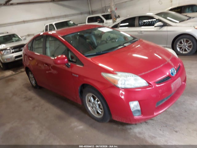 Salvage Toyota Prius Image