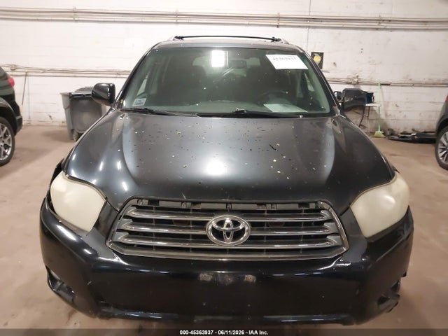 Toyota Highlander Sport