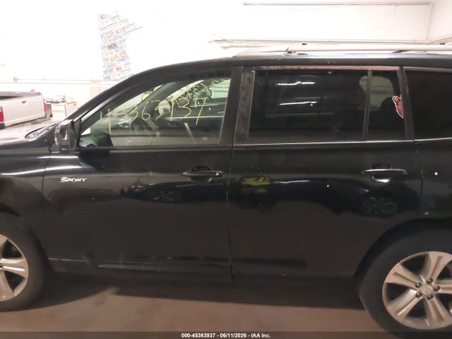 Toyota Highlander Sport
