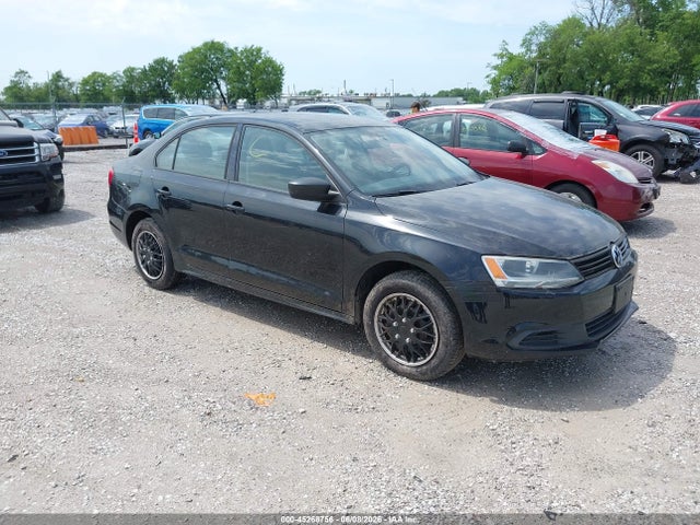 Salvage Volkswagen Jetta Image
