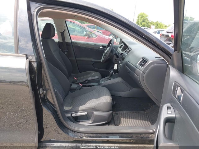 Volkswagen Jetta 2.0l S
