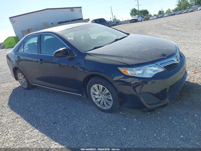Salvage Toyota Camry Image
