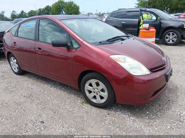 Salvage Toyota Prius Image