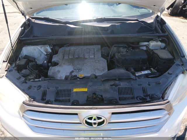 Toyota Highlander Limited V6