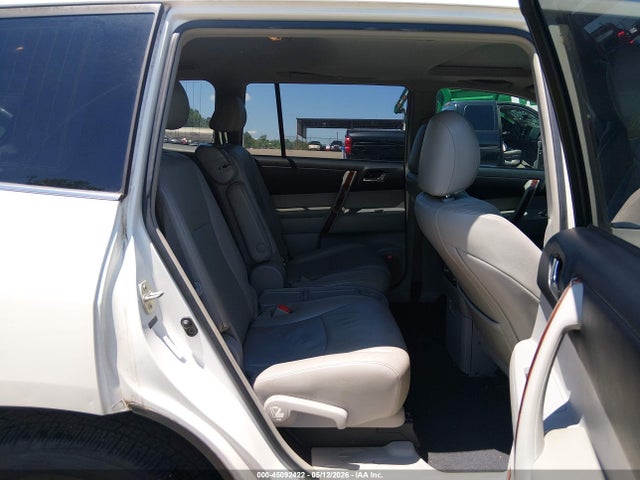Toyota Highlander Limited V6