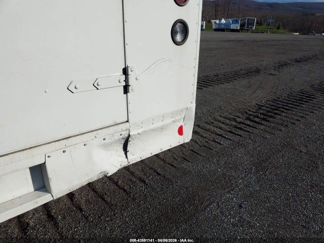 Ford Econoline E450 Super Duty Commercial Stripped Chassis