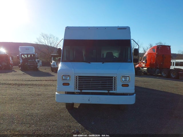 Ford Econoline E450 Super Duty Commercial Stripped Chassis