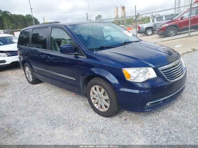 2016 Chrysler Town & Country