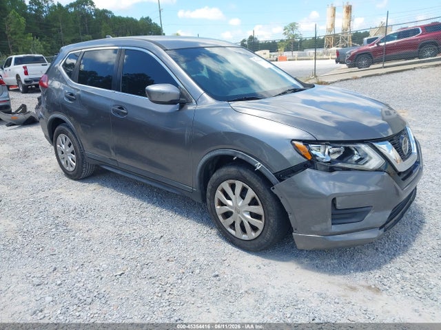 Salvage Nissan Rogue Image