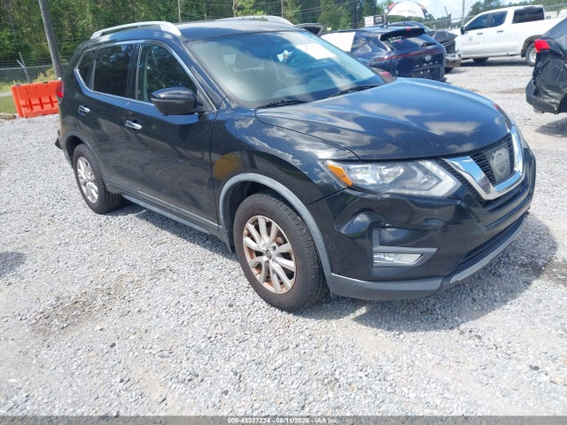 Salvage Nissan Rogue Image