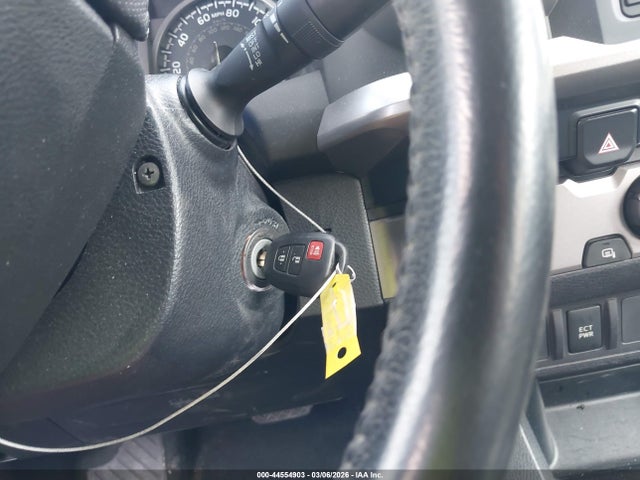 Toyota Tacoma Sr5 V6